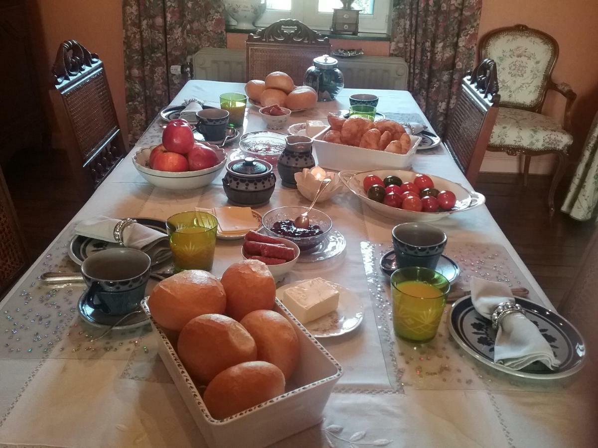 B&B Au Jardin Fleuri Marche-en-Famenne Εξωτερικό φωτογραφία