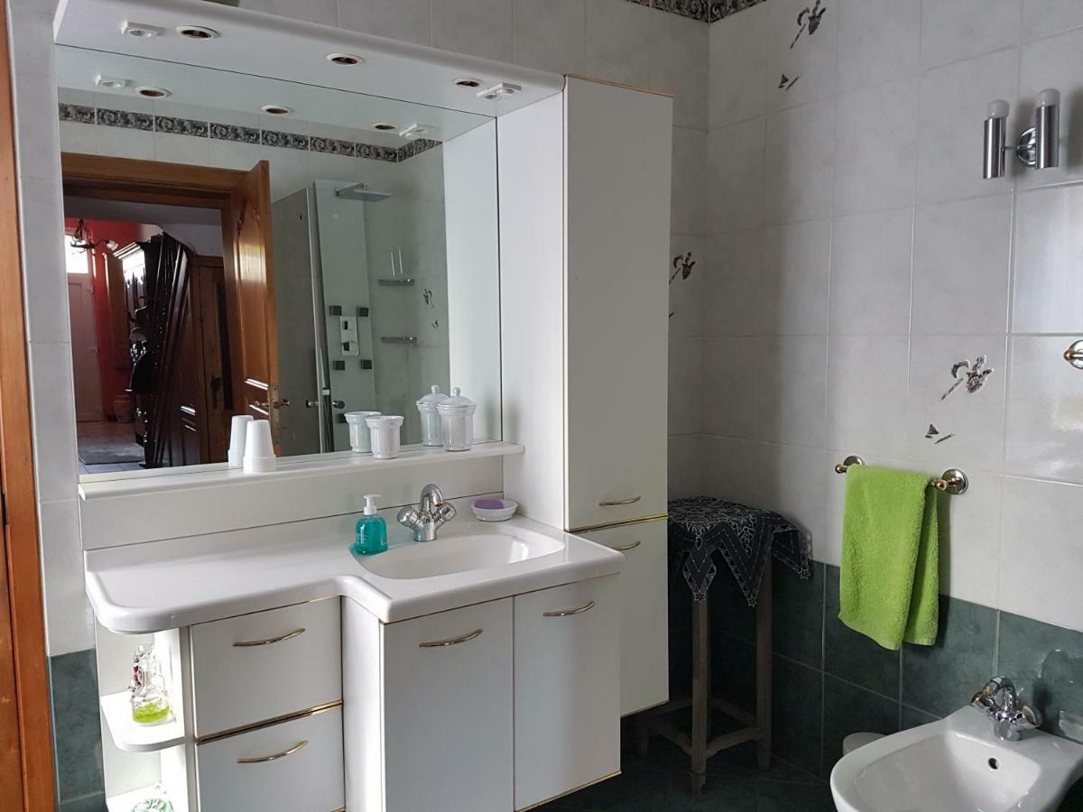 B&B Au Jardin Fleuri Marche-en-Famenne Εξωτερικό φωτογραφία