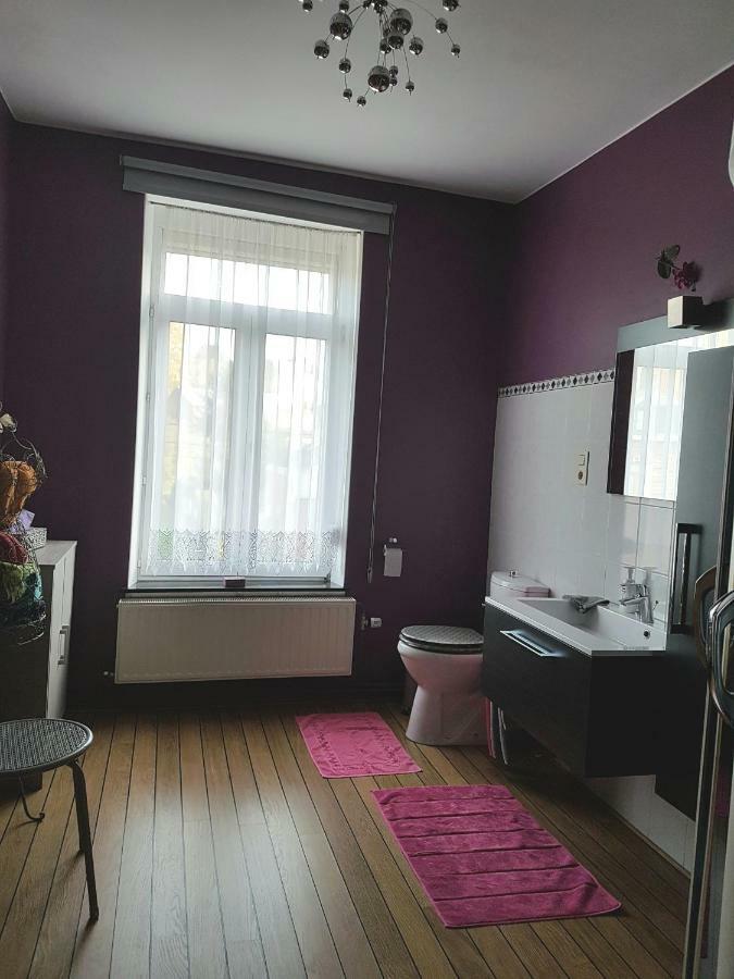 B&B Au Jardin Fleuri Marche-en-Famenne Εξωτερικό φωτογραφία